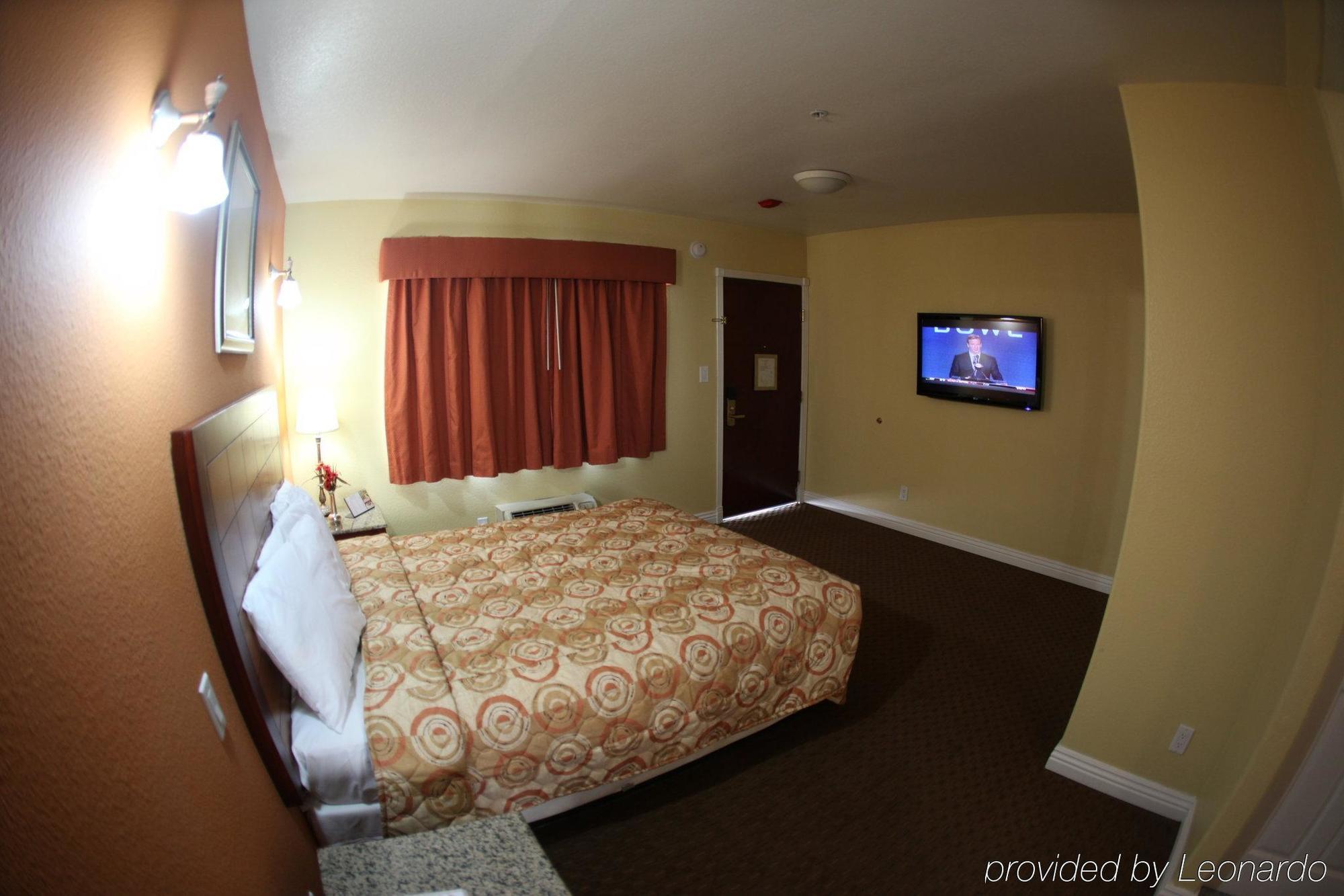 Glen Capri Inn And Suites - Burbank Universal Глендейл Экстерьер фото