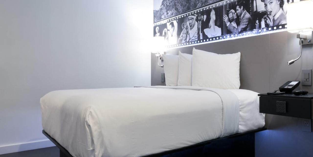 Glen Capri Inn And Suites - Burbank Universal Глендейл Экстерьер фото